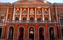 Theatro da Paz e Teatro Amazonas recebem título de Patrimônio Mundial da Unesco