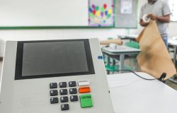 Tribunal Regional Eleitoral substitui cinquentena de urnas no estado de São Paulo